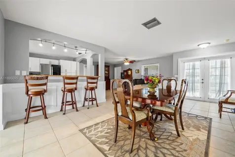 4910 Sorrento Court Cape Coral FL 33904