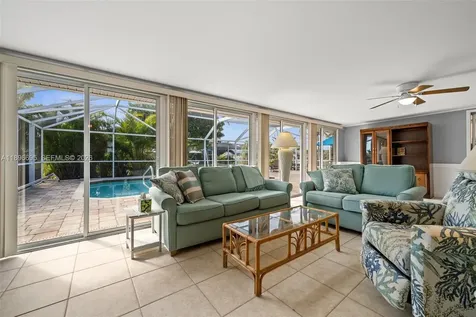 4910 Sorrento Court Cape Coral FL 33904