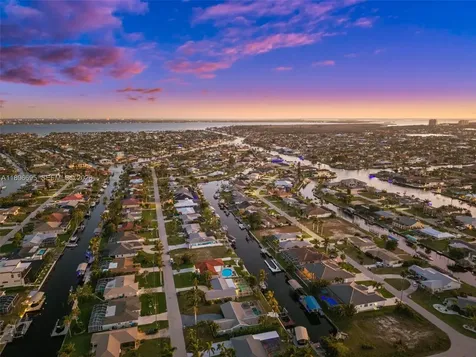 4910 Sorrento Court Cape Coral FL 33904