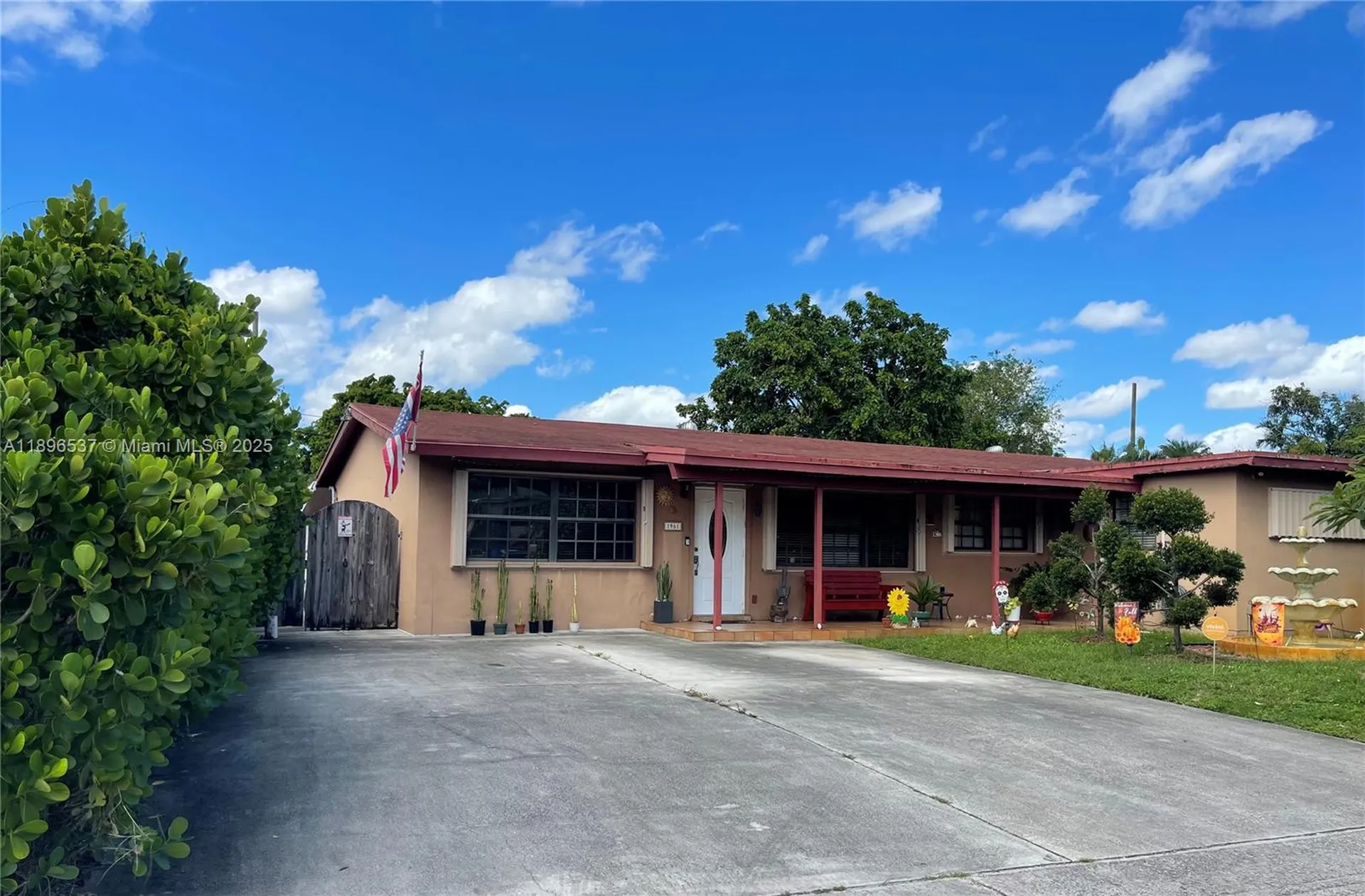 1961 SW 36 Avenue Fort Lauderdale FL 33312