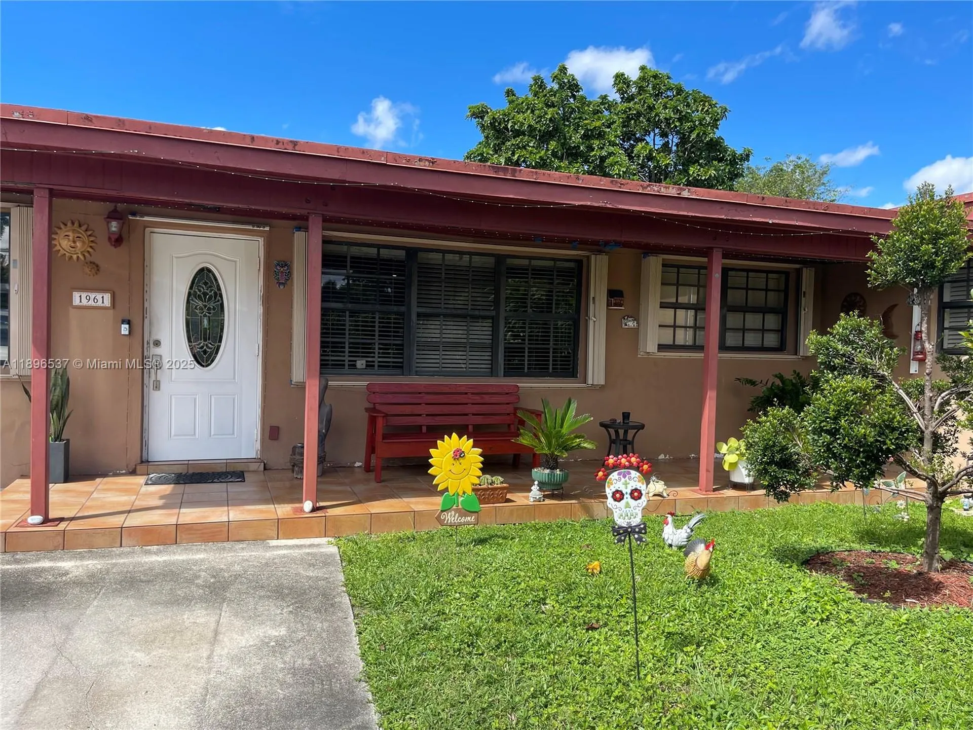 1961 SW 36 Avenue Fort Lauderdale FL 33312