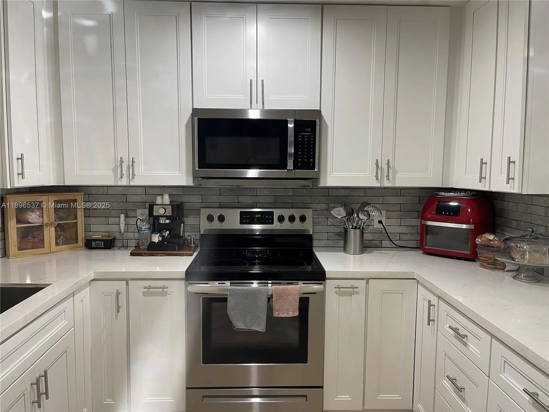 1961 SW 36 Avenue Fort Lauderdale FL 33312