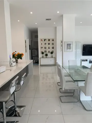 2751 S Ocean Drive Hollywood FL 33019
