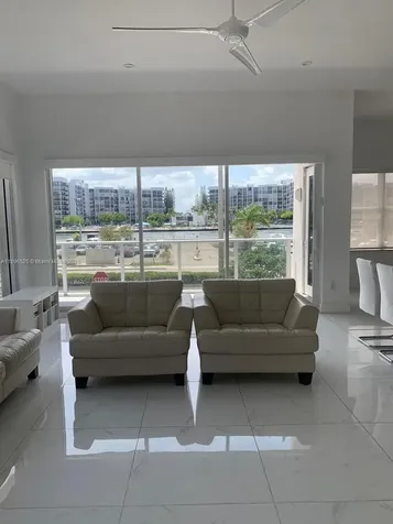 2751 S Ocean Drive Hollywood FL 33019