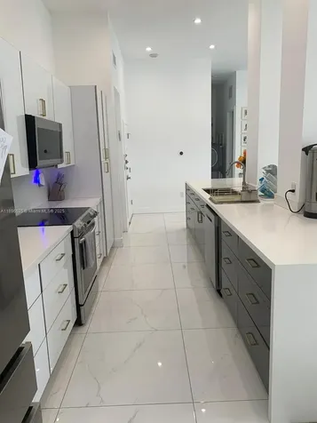 2751 S Ocean Drive Hollywood FL 33019