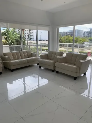 2751 S Ocean Drive Hollywood FL 33019
