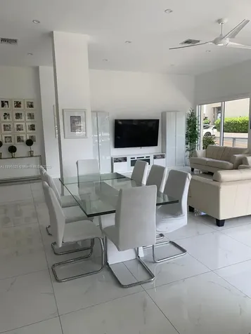 2751 S Ocean Drive Hollywood FL 33019