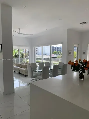 2751 S Ocean Drive Hollywood FL 33019