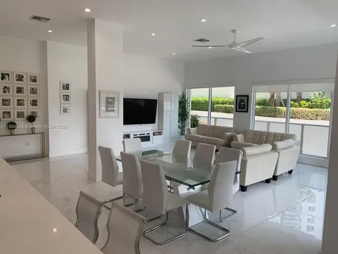 2751 S Ocean Drive Hollywood FL 33019