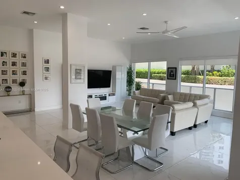 2751 S Ocean Drive Hollywood FL 33019