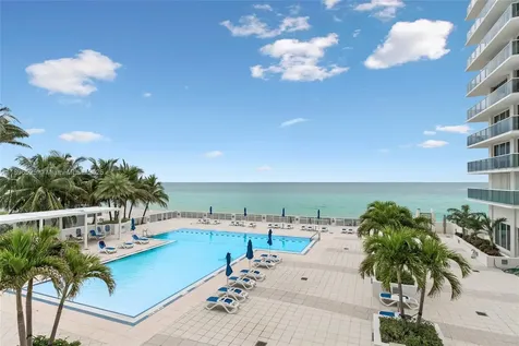 2751 S Ocean Drive Hollywood FL 33019
