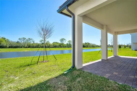 4390 SW 122nd Terrace Davie FL 33330