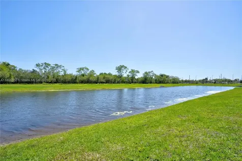 4390 SW 122nd Terrace Davie FL 33330