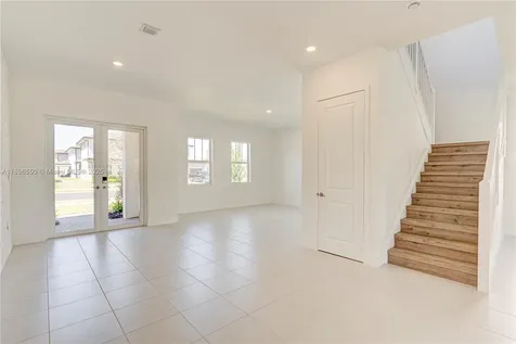 4390 SW 122nd Terrace Davie FL 33330
