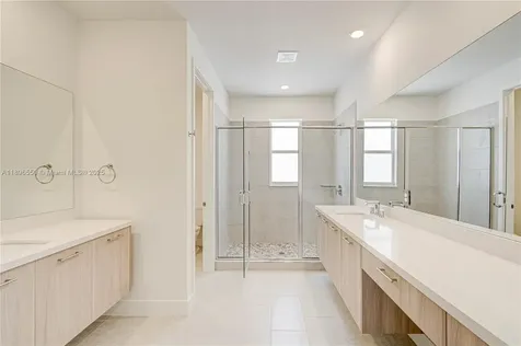 4390 SW 122nd Terrace Davie FL 33330