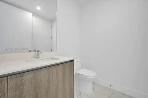17550 Collins Avenue Sunny Isles Beach FL 33160