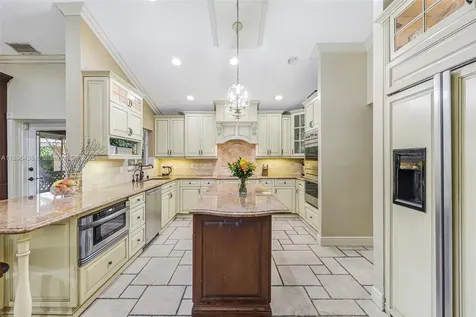 10101 SW 5th Street Plantation FL 33324