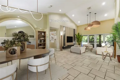 10101 SW 5th Street Plantation FL 33324