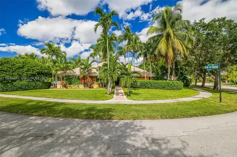 10101 SW 5th Street Plantation FL 33324