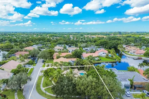 10101 SW 5th Street Plantation FL 33324