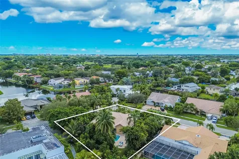 10101 SW 5th Street Plantation FL 33324