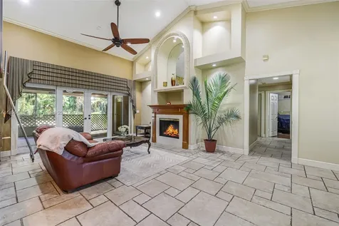 10101 SW 5th Street Plantation FL 33324
