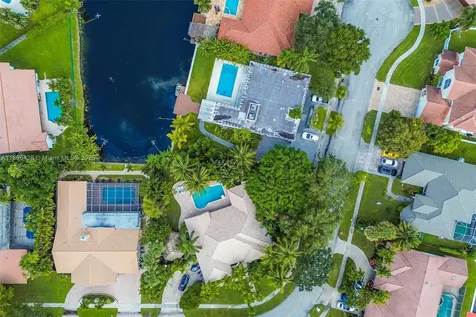 10101 SW 5th Street Plantation FL 33324
