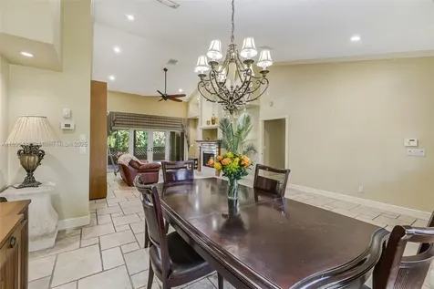 10101 SW 5th Street Plantation FL 33324