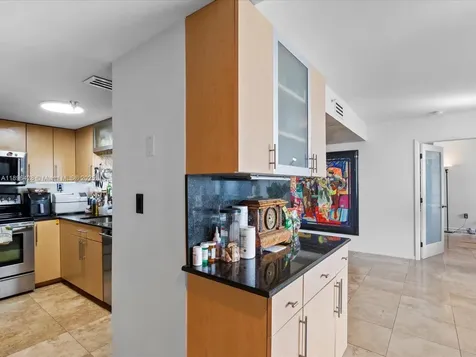 650 West Avenue Miami Beach FL 33139