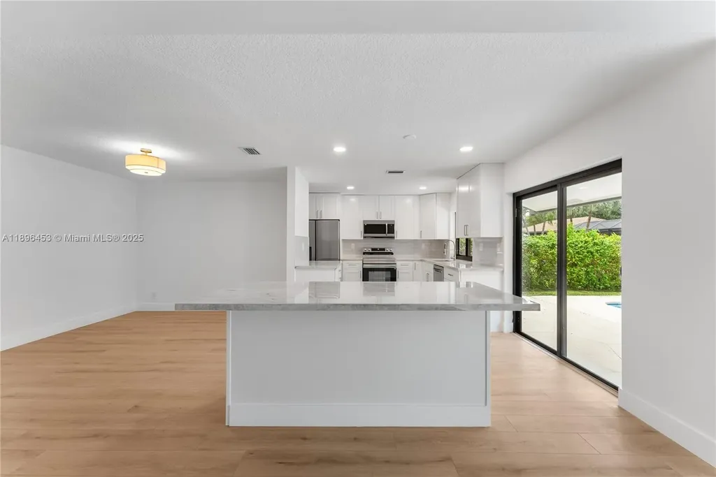 10791 NW 9th Manor Coral Springs FL 33071