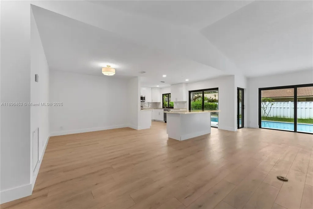 10791 NW 9th Manor Coral Springs FL 33071