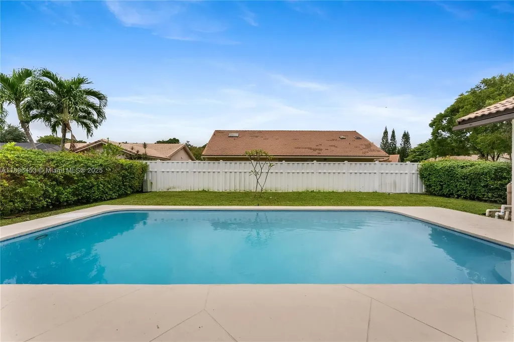 10791 NW 9th Manor Coral Springs FL 33071