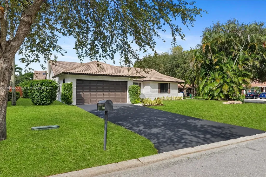 10791 NW 9th Manor Coral Springs FL 33071