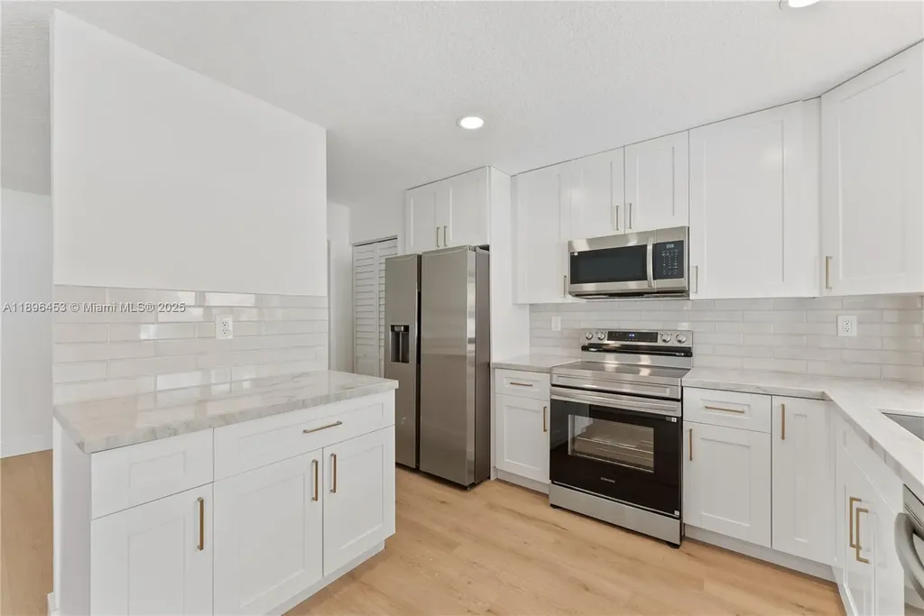 10791 NW 9th Manor Coral Springs FL 33071