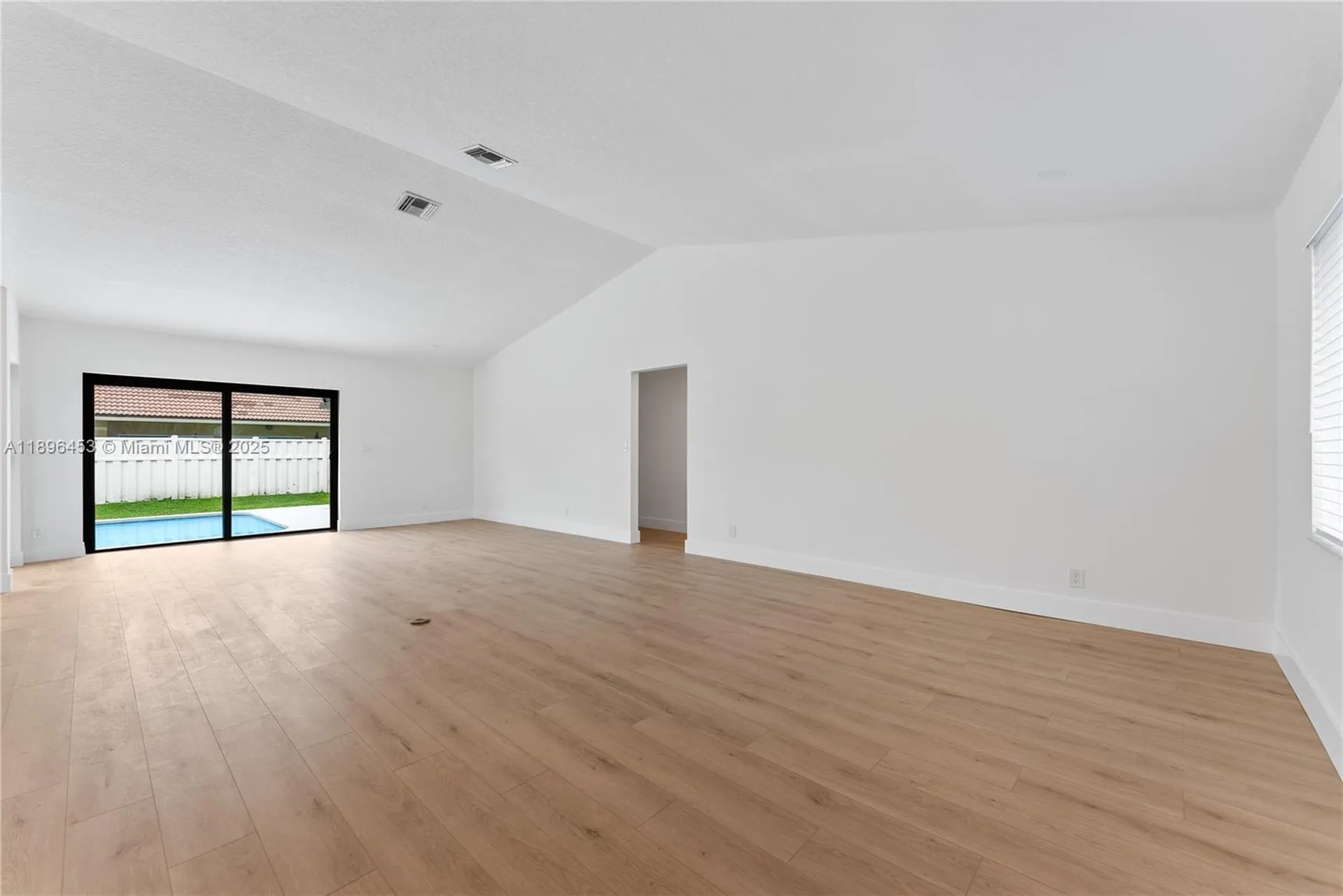 10791 NW 9th Manor Coral Springs FL 33071