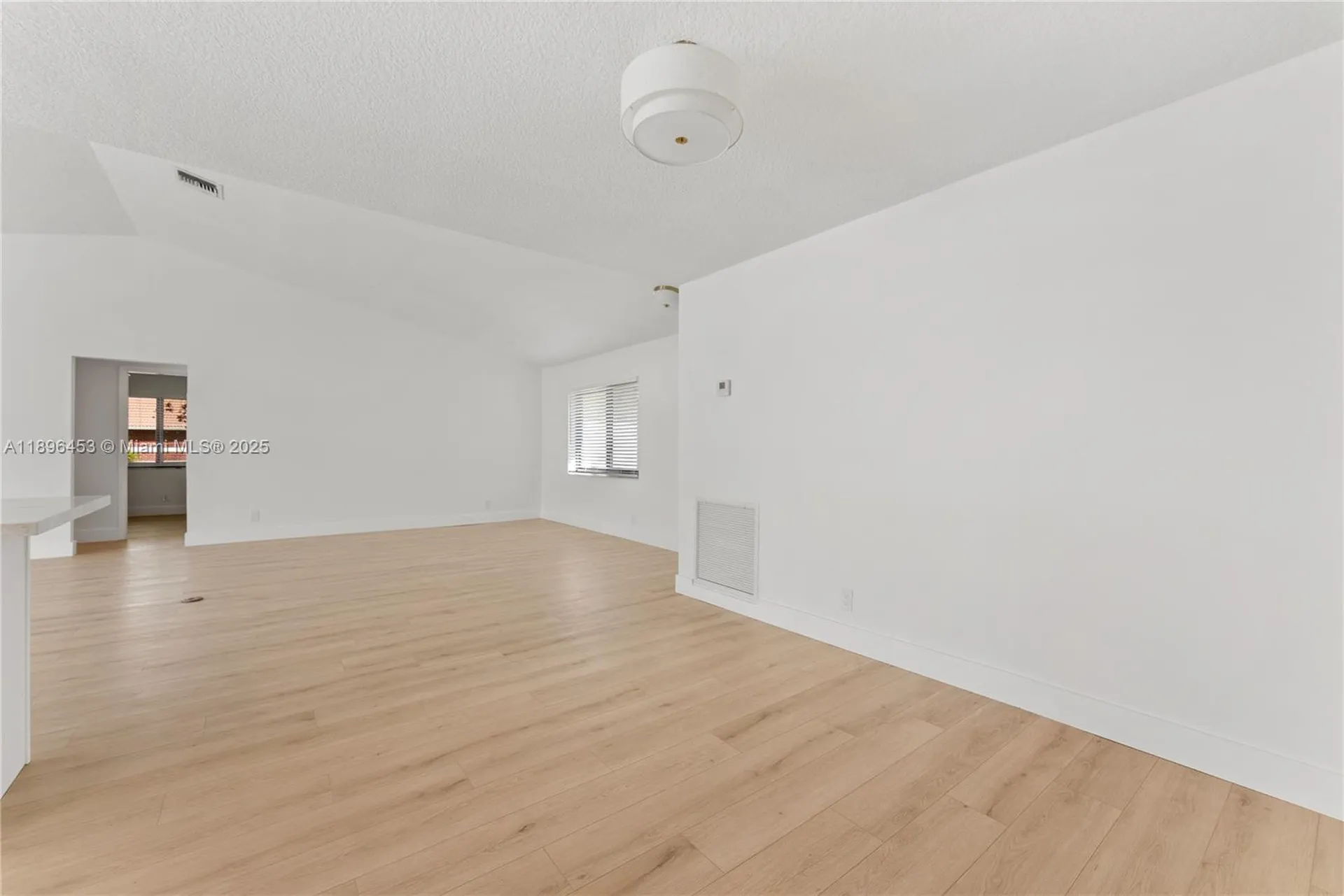 10791 NW 9th Manor Coral Springs FL 33071