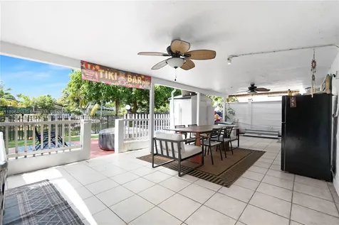 17400 NW 76th Court Hialeah FL 33015