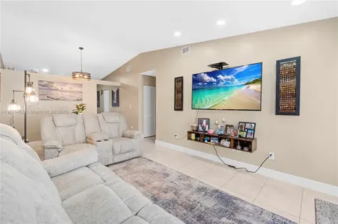 17400 NW 76th Court Hialeah FL 33015