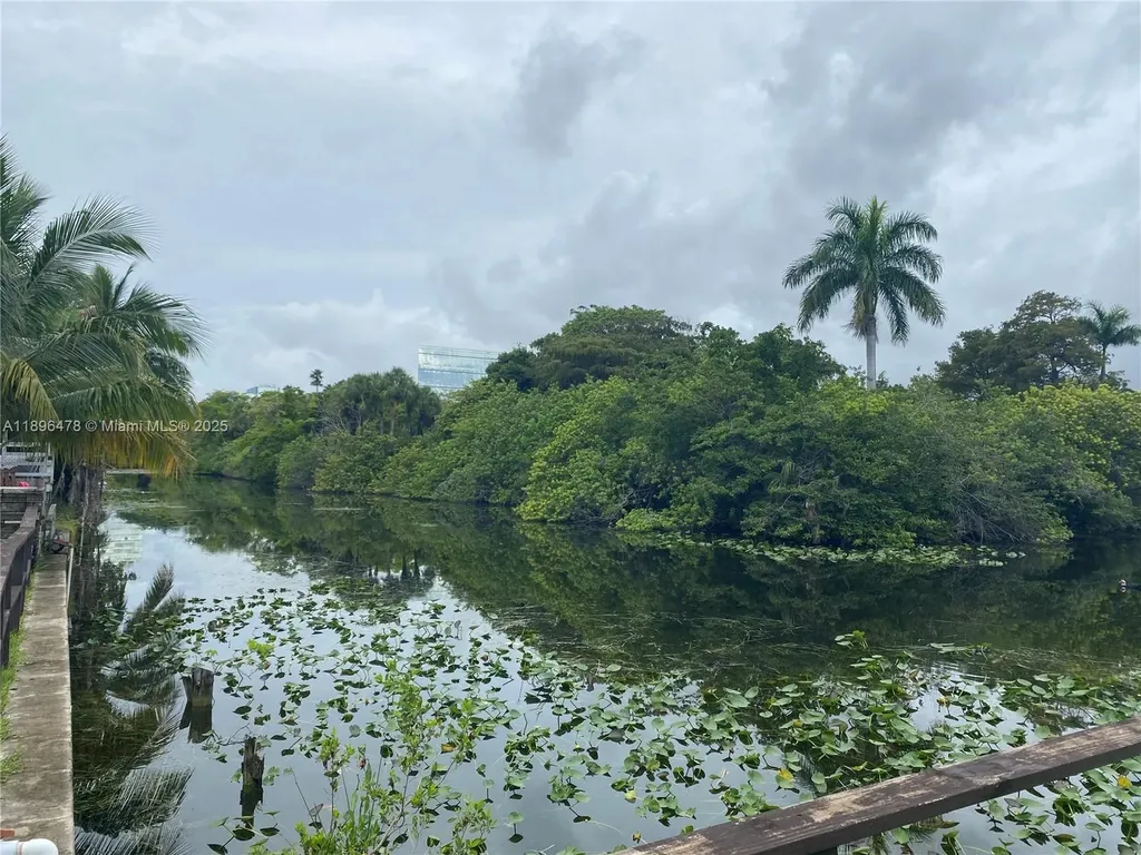 877 NE 63rd Street Fort Lauderdale FL 33334