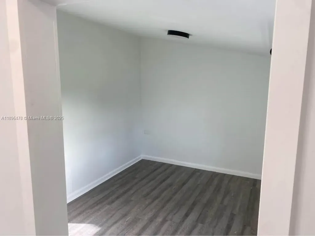 877 NE 63rd Street Fort Lauderdale FL 33334