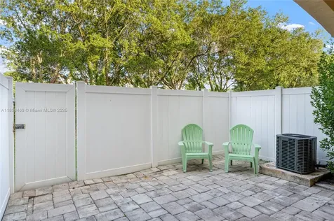 6604 Catalina Lane Tamarac FL 33321
