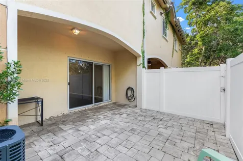 6604 Catalina Lane Tamarac FL 33321