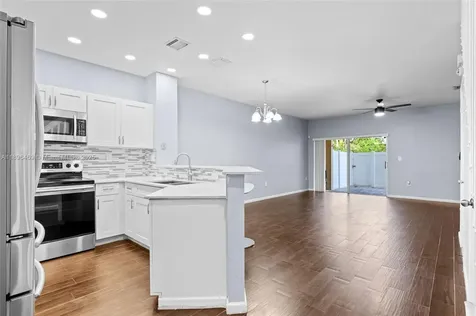 6604 Catalina Lane Tamarac FL 33321
