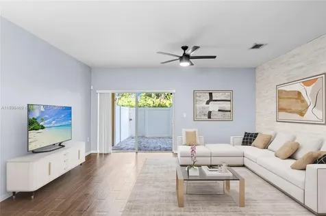 6604 Catalina Lane Tamarac FL 33321