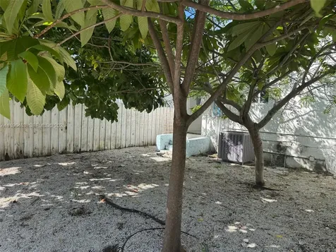 1738 SW 17th Street Miami FL 33145