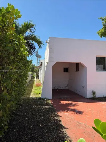 1738 SW 17th Street Miami FL 33145