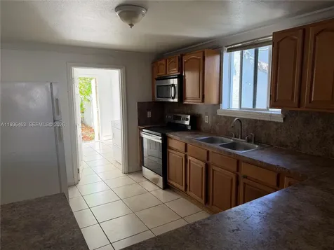 1738 SW 17th Street Miami FL 33145