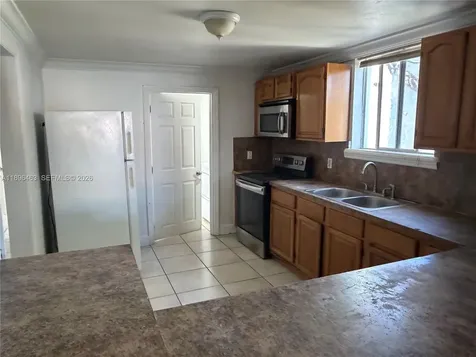 1738 SW 17th Street Miami FL 33145