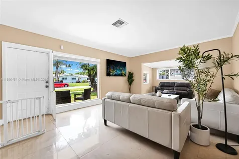 9740 Cutler Ridge Drive Cutler Bay FL 33157