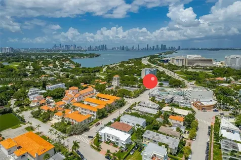 3909 Garden Avenue Miami Beach FL 33140